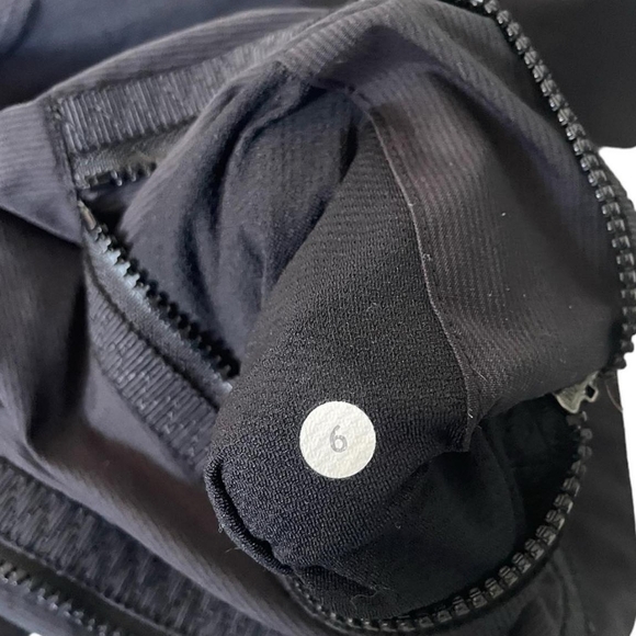 Lululemon Jacket - Picture 3 of 5